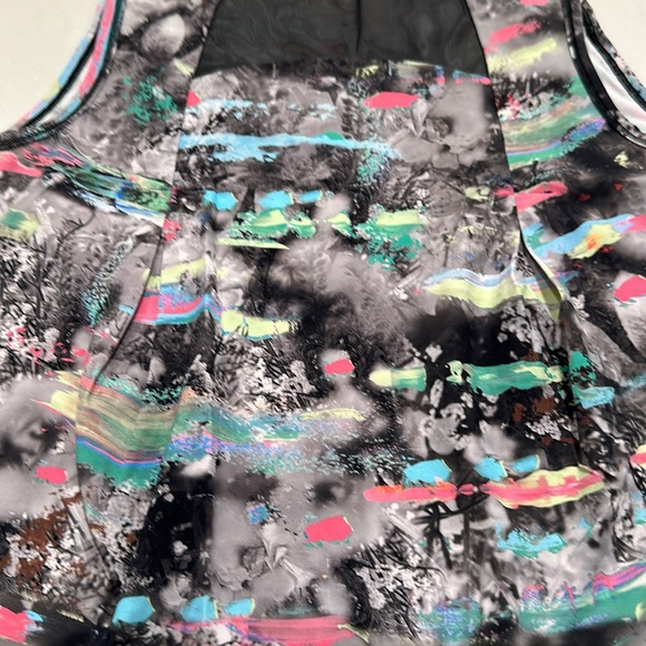 Lululemon Cropped Top NWOT - Picture 7 of 8